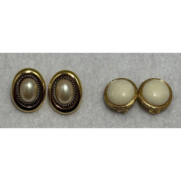 4 For $20 Lot of 2 Vintage LCI Liz Claiborne Gold Tone Faux Pearl Earrings - Picture 1 of 7